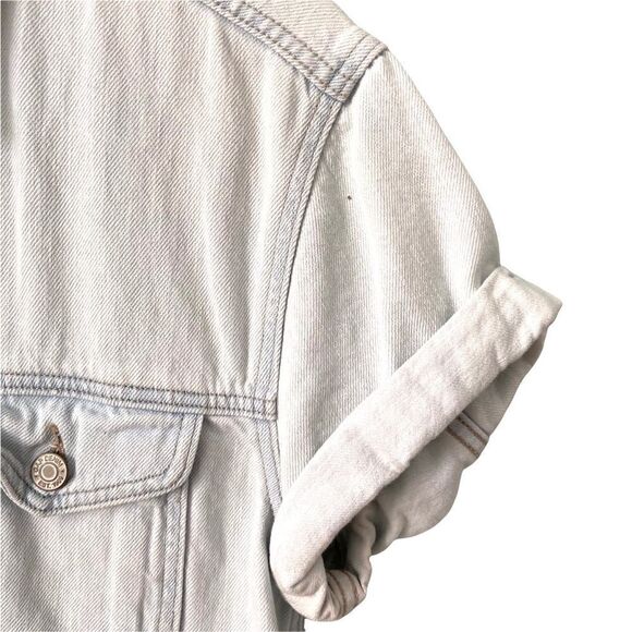 Gap 1969 Short Sleeve Light Indigo Jean Jacket in Size Small - Picture 9 of 16